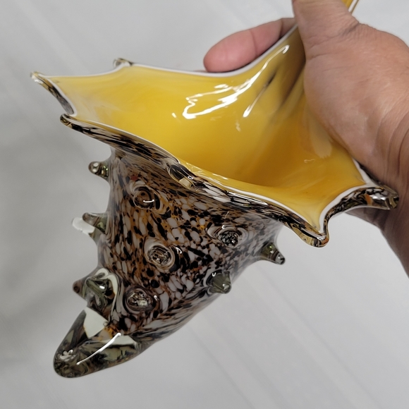 Blown Art Glass Seashell - Picture 10 of 15